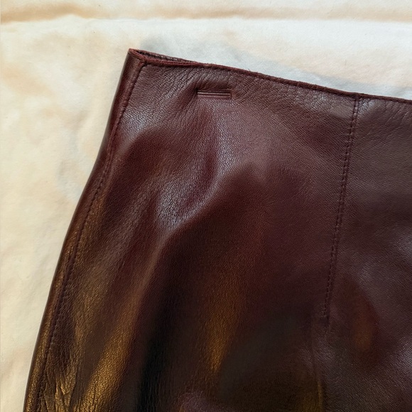 Carolina Herrera Vintage Italian Leather Skirt Dark Red Burgundy Size 10 - Picture 7 of 9